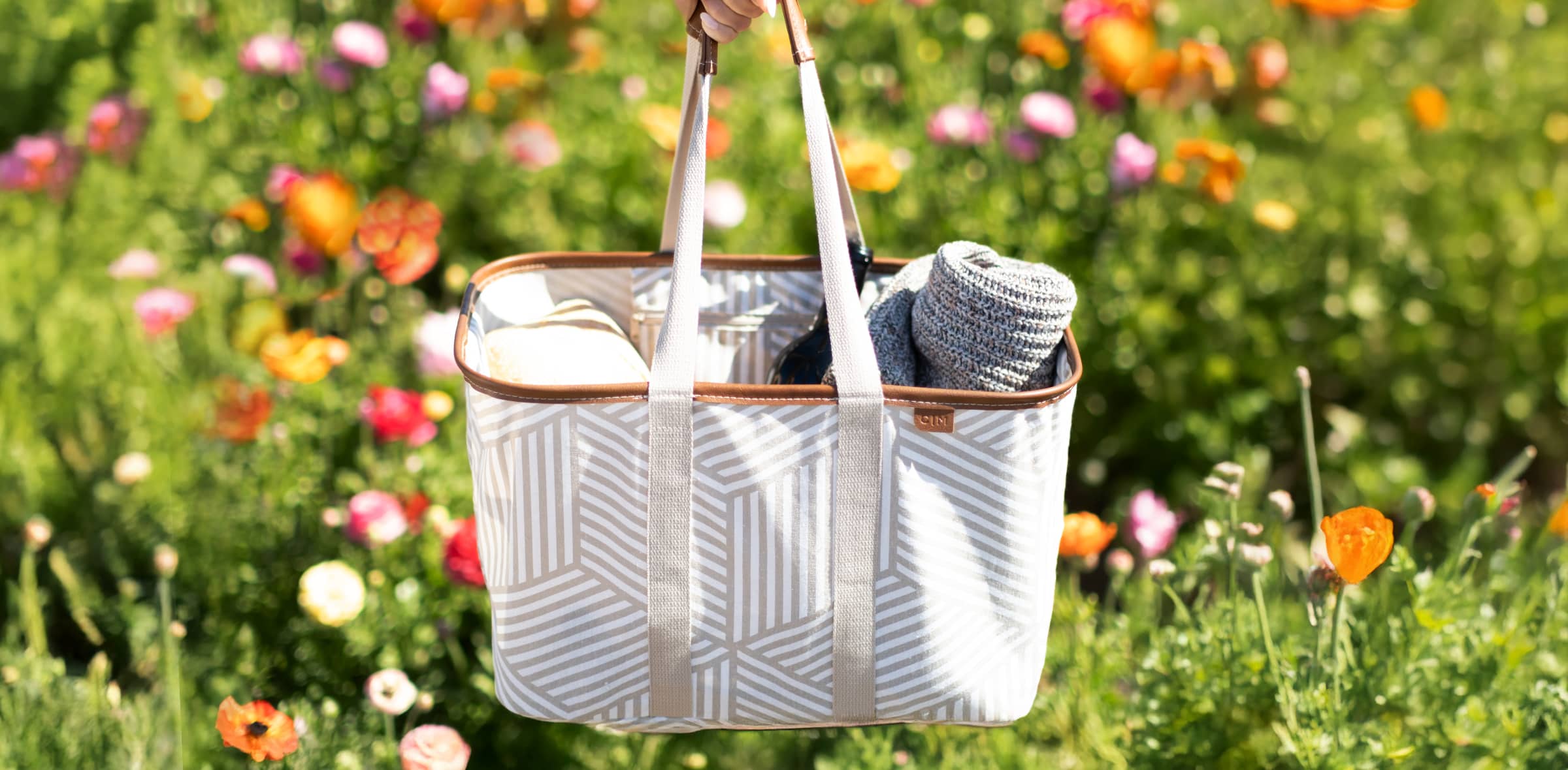 7002_LUXETote_2400x1180_Grid_1.jpg