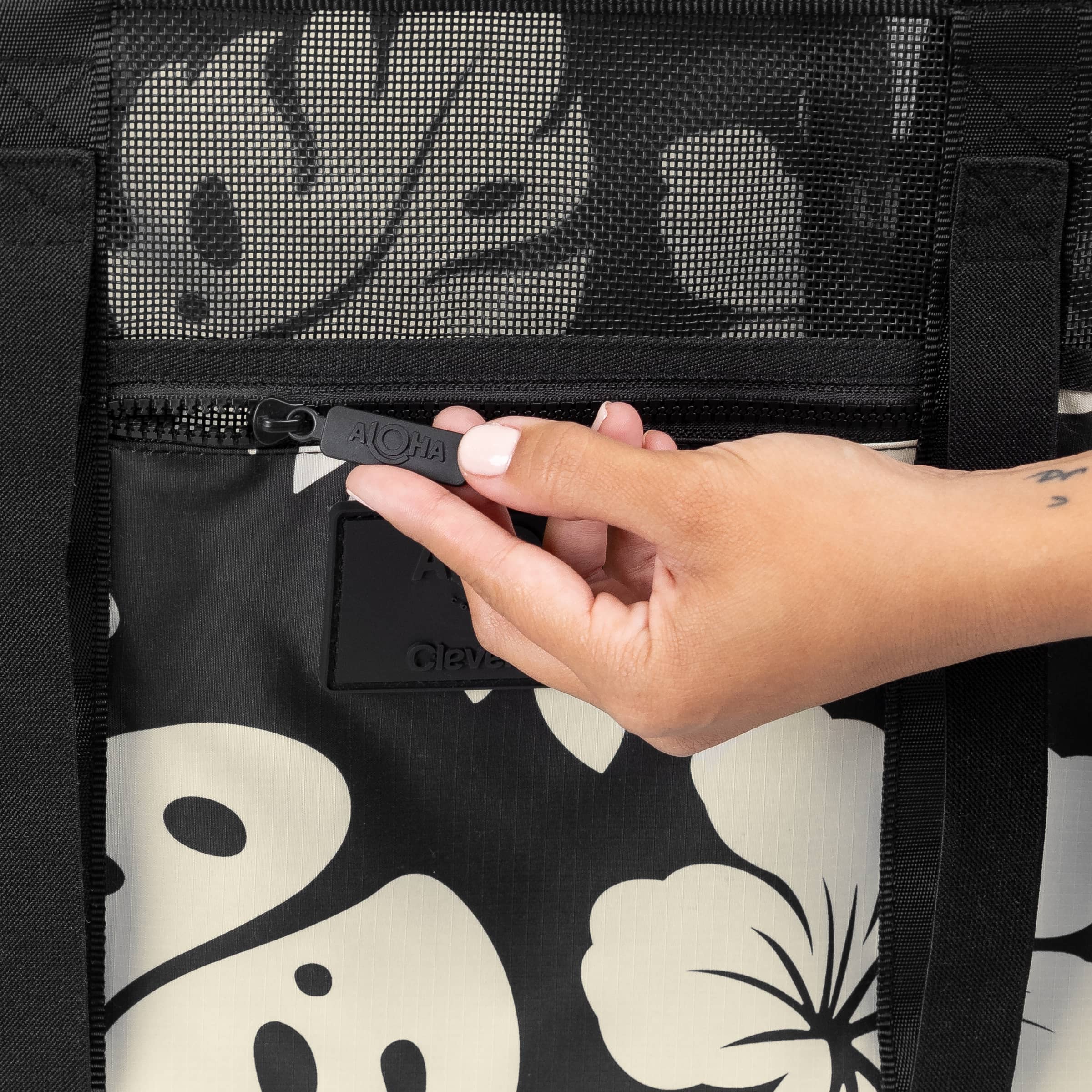 Aloha Collection Collapsible Beach Tote