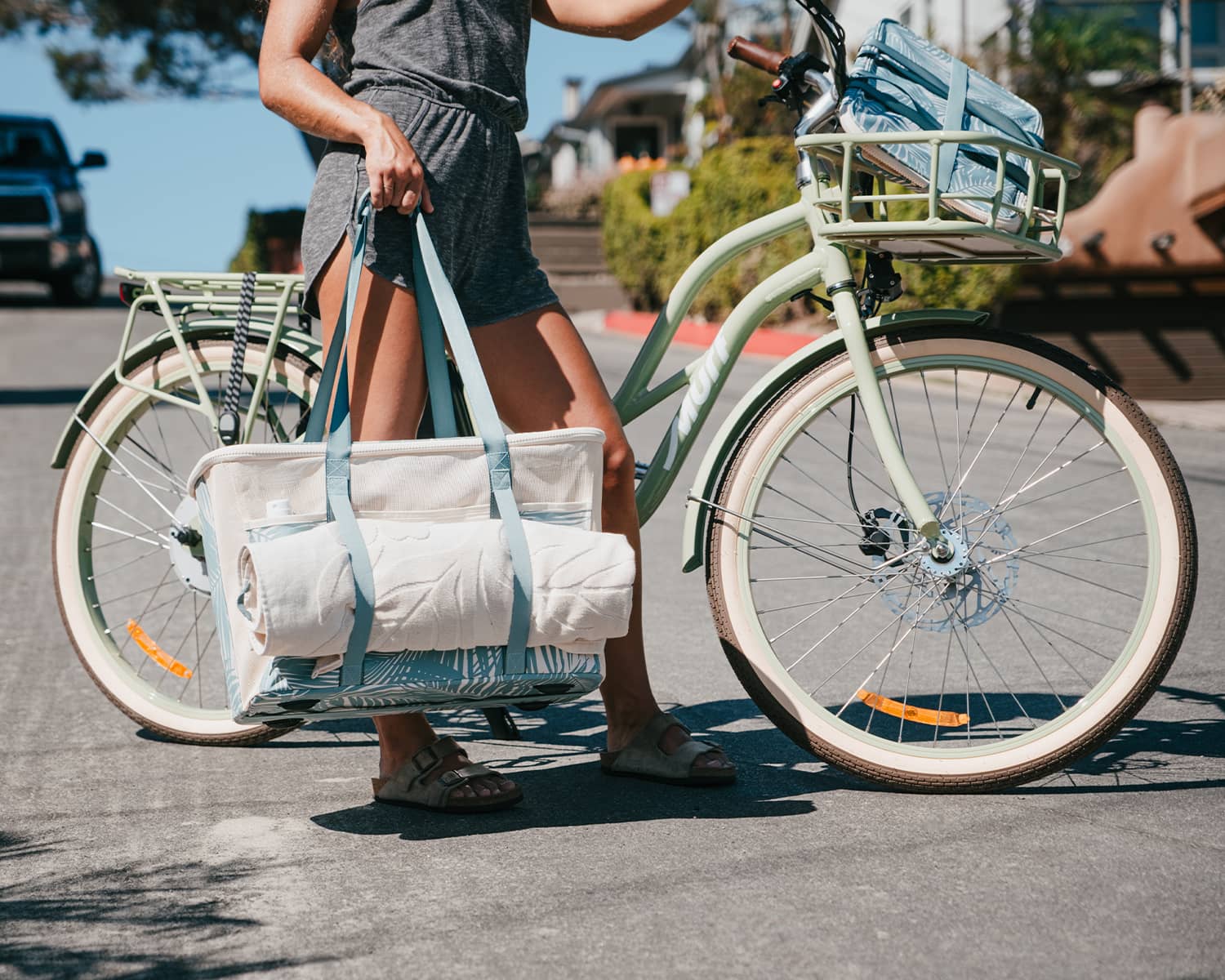 Bike_1500x1200_Collection_Insets_2_1.jpg