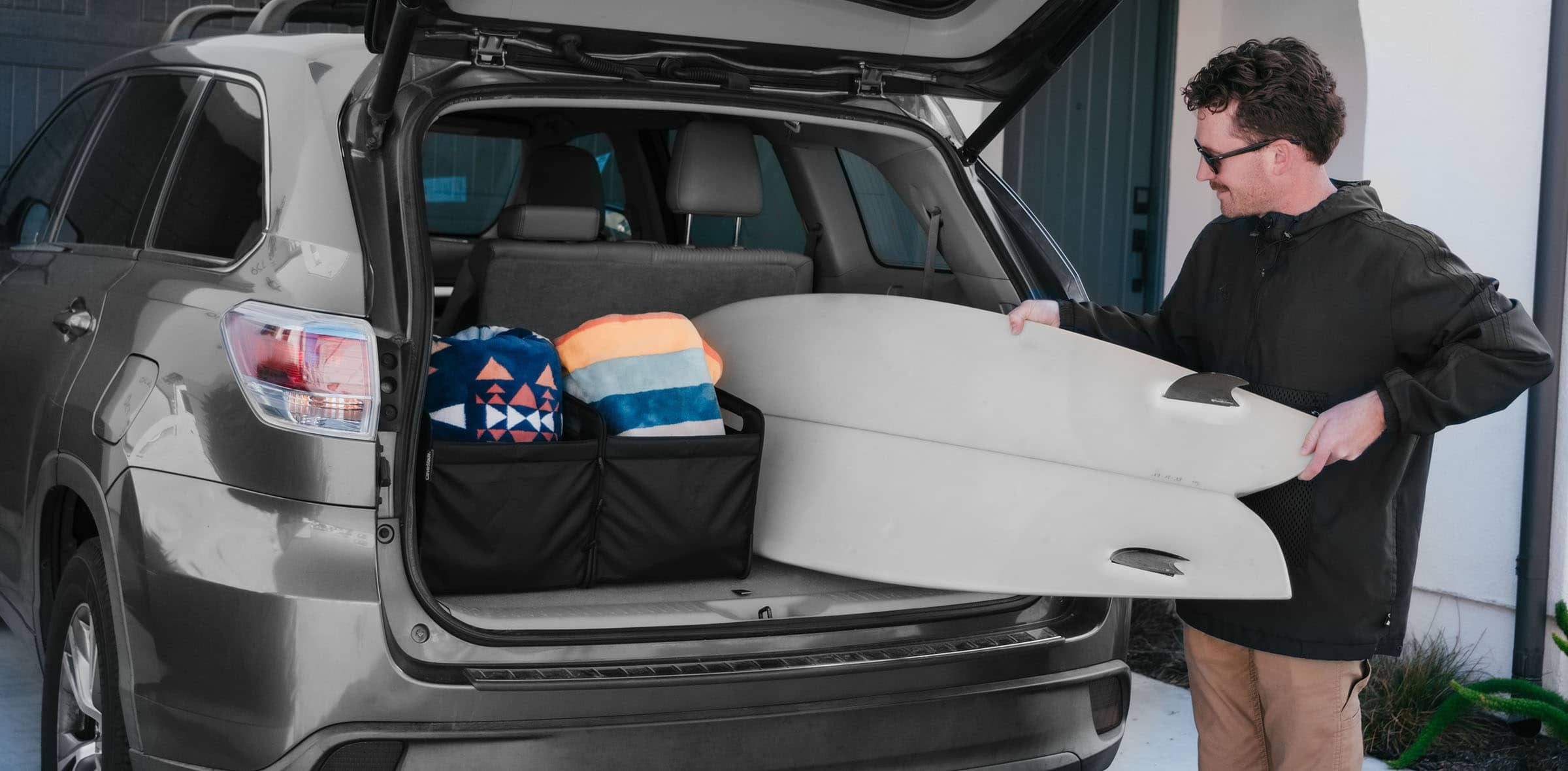 DTC46-4203-4203_TrunkCaddy_2400x1180_Grid_3.jpg