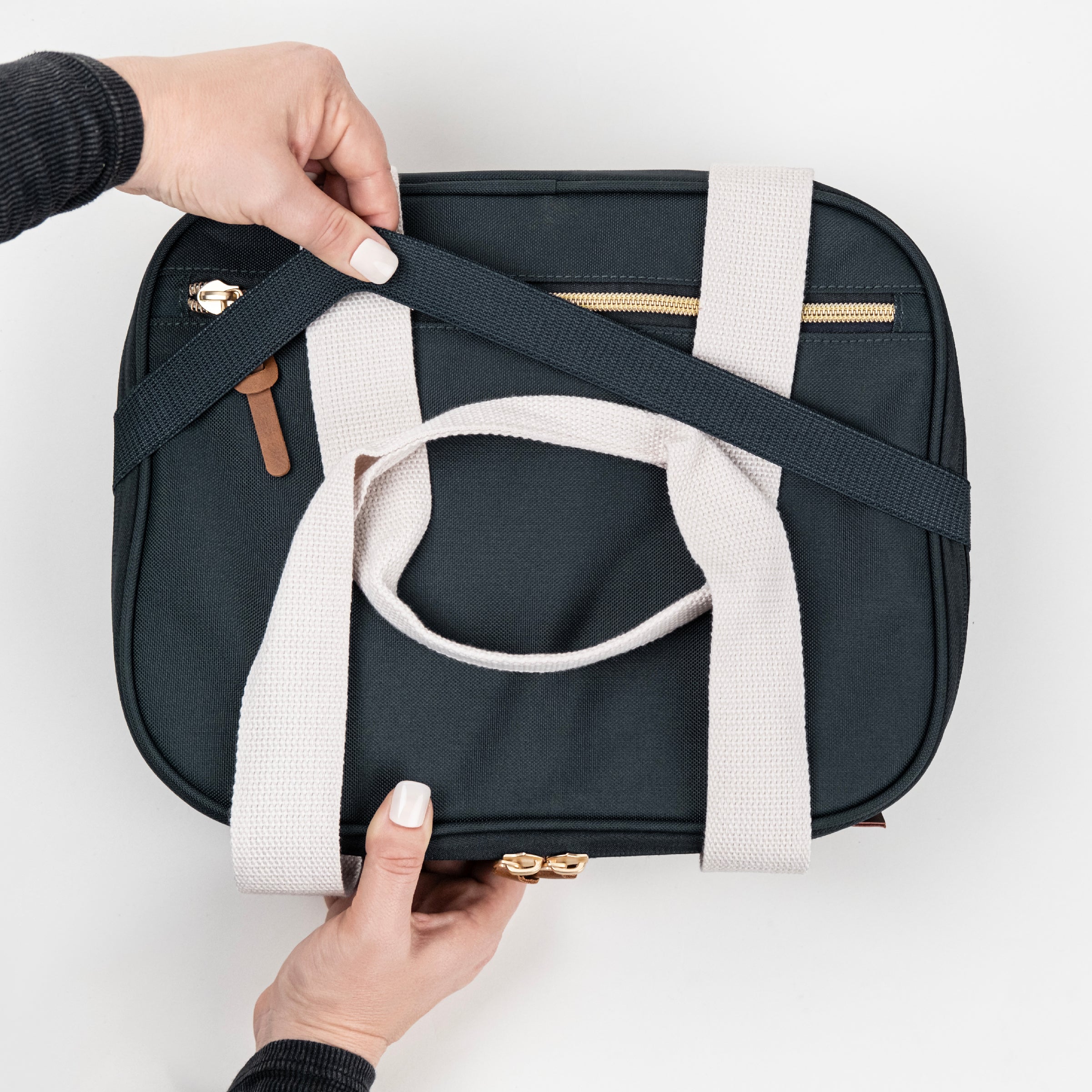 You can fold Malibu collapsible cooler bag when not in use for space saving