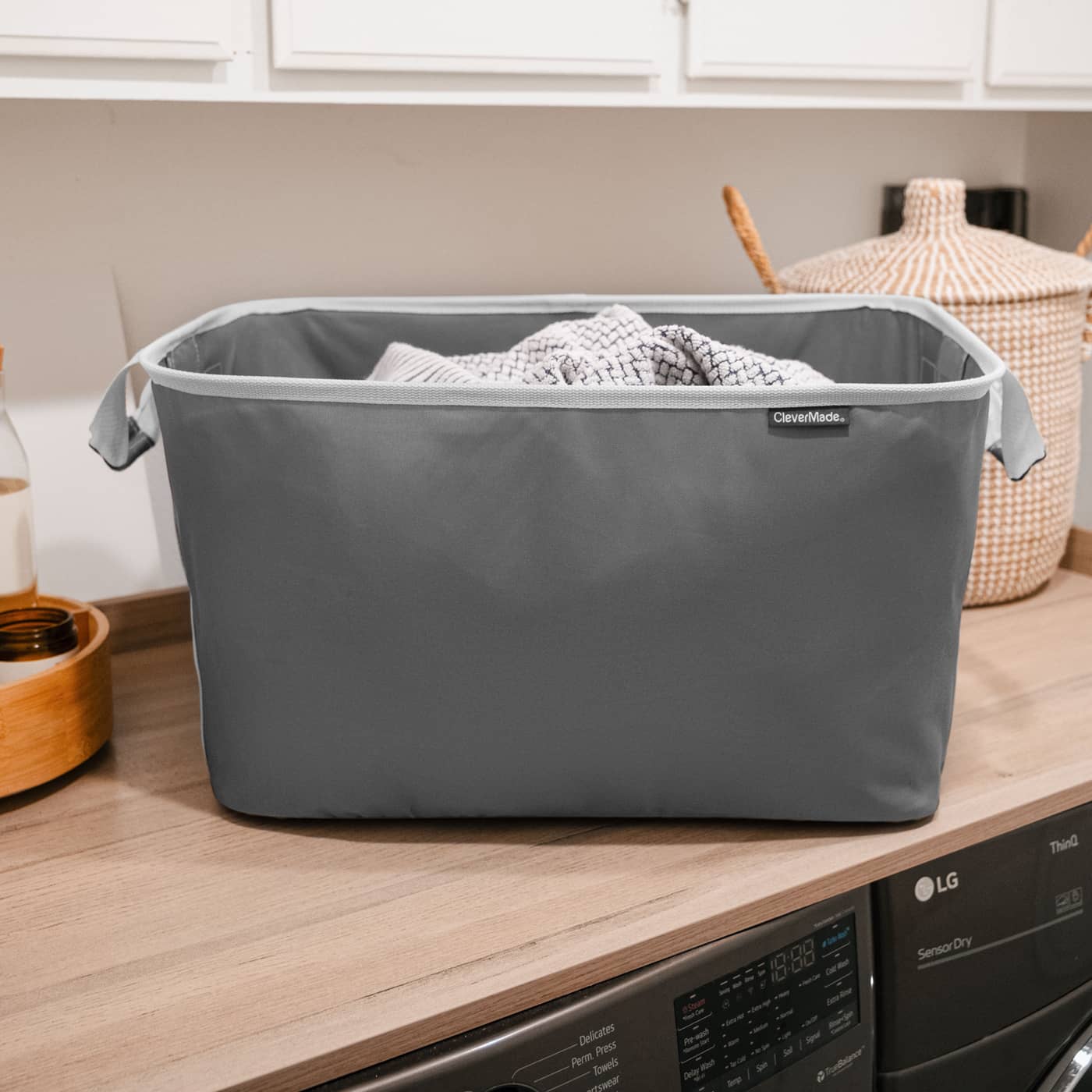 NAV_1400x1400_Laundry_1.jpg