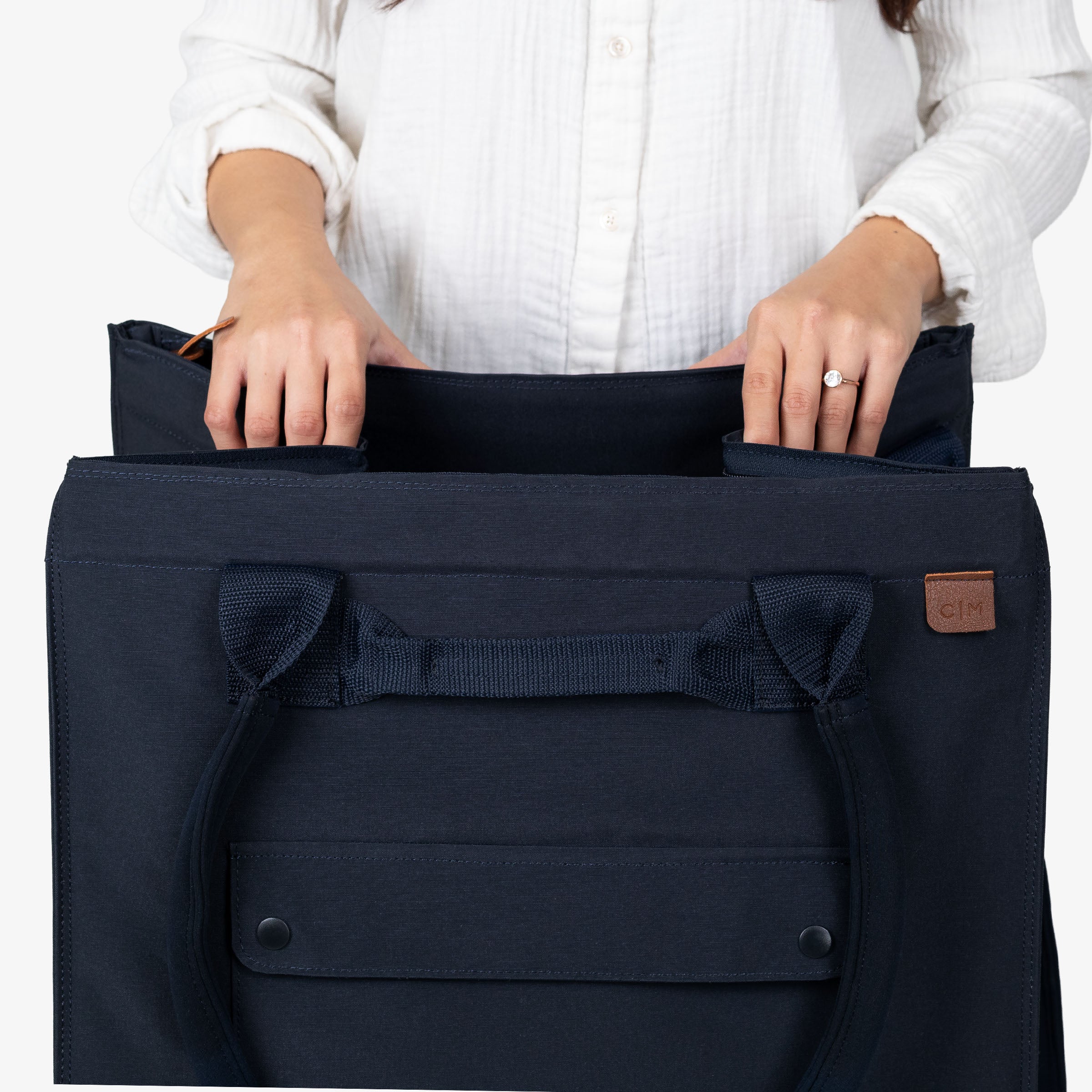 Rolling Hauler Tote 90L | Collapsible Rolling Utility Tote